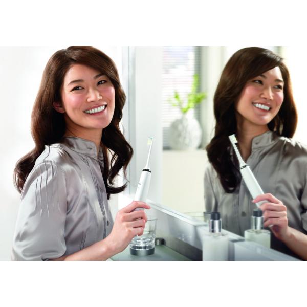 В корзину Электрическая зубная щетка Philips Sonicare DiamondClean HX9332 Электрическая зубная щетка Philips Sonicare DiamondClean HX9332